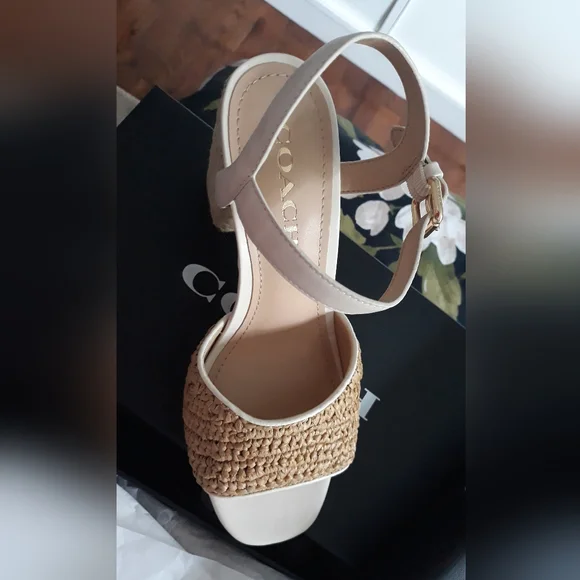 Shoes - Picture 2 of 3